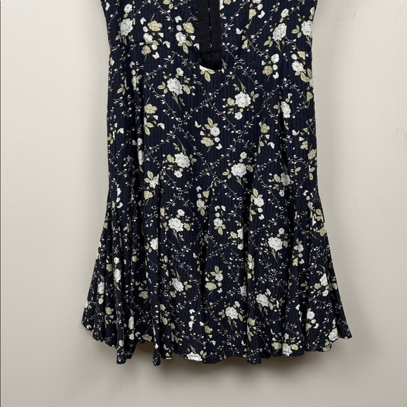Heartloom Black and White Floral Mini Willa Dress small - Picture 8 of 16